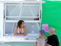 Grosser schwanz, Grosse titten, Blasen, Freund, Braunhaarige, Spermaladung, Hundestellung, Jungendliche (18+)