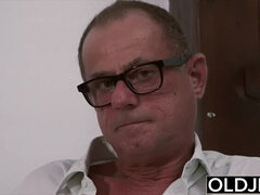 18, お尻, イく瞬間, イマラチオ, 祖父, Hd, 清楚, なめる