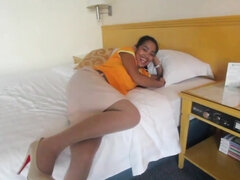 Asiatisch, Blasen, Braunhaarige, Japanische massage, Zierlich, Jungendliche (18+), Thai, Uniform