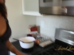 Tante, Keuken, Penis