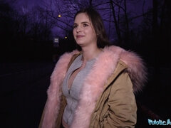 Vollbusig, Tschechisch, Hardcore, Riesig, Monster, Natürlich, Pov, Öffentlich