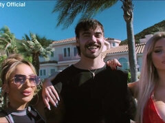 18, デカパイ, 巨乳な, 異人種間, 自然山雀, オージー, ティーン, オッパイの