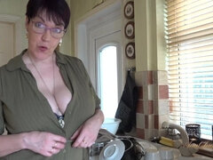 Role play clip with pin-up amateur from Aunt Judys XXX