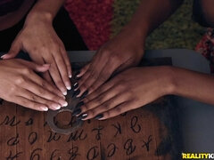 69, 素人, お尻, 茶髪の, 異人種間, 自然山雀, ピアス, オマンコ