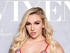 18 ans, Grosse bite, Gros seins, Blonde, Sucer une bite, En levrette, Maigrichonne, Adolescente