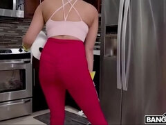 Gros cul, Gros seins, Brunette brune, Noir ébène, Hd, Fille latino, Domestique, Pov