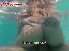 美女, フェラチオ, 茶髪の, 手コキする, ラティーナ, アウトドア, プール, ティーン