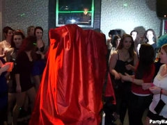 Любители, Одетые девушки голые парни, В одежде, Сумасшедшие, Группа, Секс без цензуры, Вечеринка