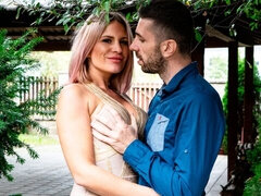 Grosse bite, Gros seins, Blonde, Sucer une bite, En levrette, Léchez, Mère que j'aimerais baiser, Chatte