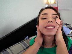 Lucie Kline wants her boyfriends cock down her throat