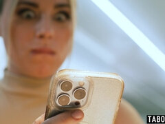 Rondborstig, Vingeren, Hardcore, Lesbisch, Natuurlijk, Kut duiken, Voorbinddildo, Taboe