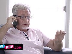 Pijpbeurt, Sperma shot, Kwartet, Handbeurt, Hd, Roodharige vrouw, Tiener, Tieten likken