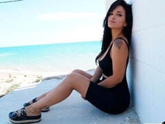 Grosser arsch, Grosse titten, Blasen, Hundestellung, Handjob, Milf, Öffentlich, Entkleiden