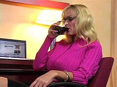 Femme dominatrice, Énorme, Mature, Mère que j'aimerais baiser, Branlette espagnole, Nénés