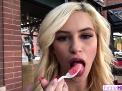 Sperma shot, Diep in de keel, Hd, Orgasme, Klein, Schreeuwen, Geschoren, Tieten likken