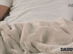 18 летние, Блондинки, Измена, Чешки, Папочка, Хд, Сыновья