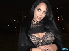 Amateur, Verga grande, Tetas grandes, Tetona, Estilo perrito, Pajear, Público, Tetas