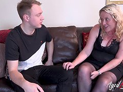 Pijpbeurt, Vrouw, Vingeren, Omie, Rijpe lesbienne, Moeder, Schreeuwen, Zuigen