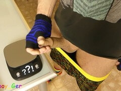 Grosse bite, Éjaculation interne, Emocore, Première fois, Allemand, Branlette thaïlandaise, Cuisine, Solo