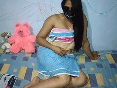 18 jahre, Tante, Fingern, Gruppe, Japanische massage, Maske, Orgasmus, Muschi