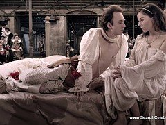 Брюнетки, Знаменитости, Голышом, Софткор, Сиськи