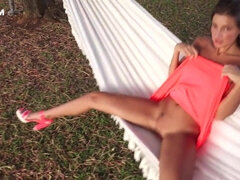 Culo grande, Masturbación, Al aire libre, Pequeña, Coño, Adolescente, Tetas, Juguetes