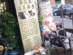 Anaal, Aziatisch, Grote kont, Pijpbeurt, Bruinharig, Gek, Hardcore, Tiener