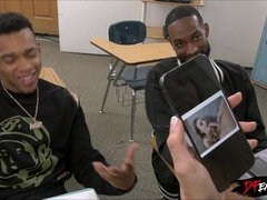 Большой член, Глубокая глотка, Межрасовый секс, Чудовищные размеры, Натуральные сиськи, Киски, Бритые, Втроем