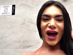 Anal, Chica, Tetas grandes, Interracial, Aceite, Piscina, Transexual, Tatuaje