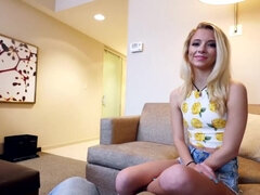 18 ans, Blonde, Tir de sperme, Hard, Chevaucher, Maigrichonne, Avaler, Adolescente