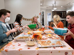 Blond, Bruinharig, Gezin, Orgie, Tieten likken