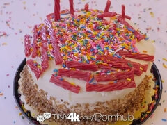 Nana, Sucer une bite, Brunette brune, Tir de sperme, Hard, Hd, Petite femme, Plan cul à trois