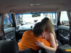 Amateur, Sucer une bite, Voiture, Faciale, Branlette thaïlandaise, De plein air