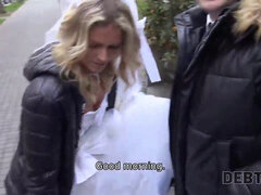 Européenne, Mère que j'aimerais baiser, Argent, Réalité, Rugueux, Jarretelles, Tatouage, Mariage