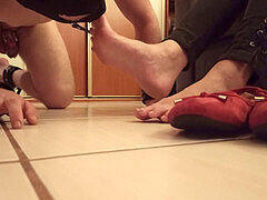 Submission and femdom by a princess with painted toenails