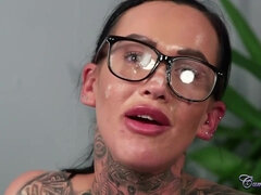 お尻, デカ尻, フェラチオ, チン, 顔射, 眼鏡, 淫乱熟女, スペルマ