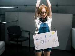 18 jaar, Grote lul, Pijpbeurt, Pop, Natuurlijke tieten, Mager, Tiener, Tieten likken