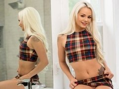 Blonde, Sucer une bite, Queue, En levrette, Hard, Masturbation, Adolescente, Nénés