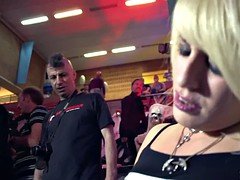 Блондинки, Оргазм, Крошечные, На публике, Сквиртинг, Сиськи
