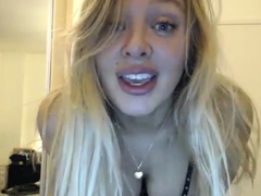 Perfect blond making solo masturbation