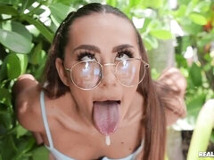 Cul, Grosse bite, Sucer une bite, Queue, En levrette, Seins naturels, Maigrichonne, Nénés