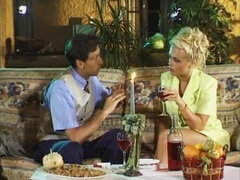 glamour Kelly Trump hot babe porn clip