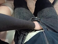 18 ans, Collège université, Couple, Fait maison, Branler, Public, Chaussettes, Adolescente