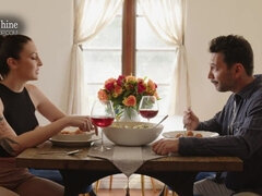 Brunette brune, Célébrité, Couple, Mature, Réalité, Softcore, Tatouage, Webcam