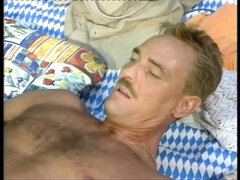 Verga grande, Rubia, Semen en la boca, Fetiche, Hd, Al aire libre, Orinar, Clasico