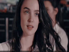 Morena, Celebridad, Pezones, Al aire libre, Falda, Uniforme