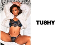 Amateur, Sucer une bite, En levrette, Interracial, Rousse roux, Cheveux courts, Maigrichonne, Adolescente