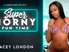 Spicy ebony angel Lacey London knows how to show herself