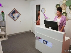 Большие сиськи, Черные, Грудастые, Черненькие, Межрасовый секс, Милф, Тугие, Влажная