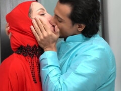 Арабское, Измена, Фетиш, Фут фетиш, Межрасовый секс, Сперма, Сиськи, Жена